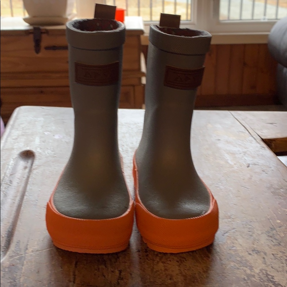 Rain boots